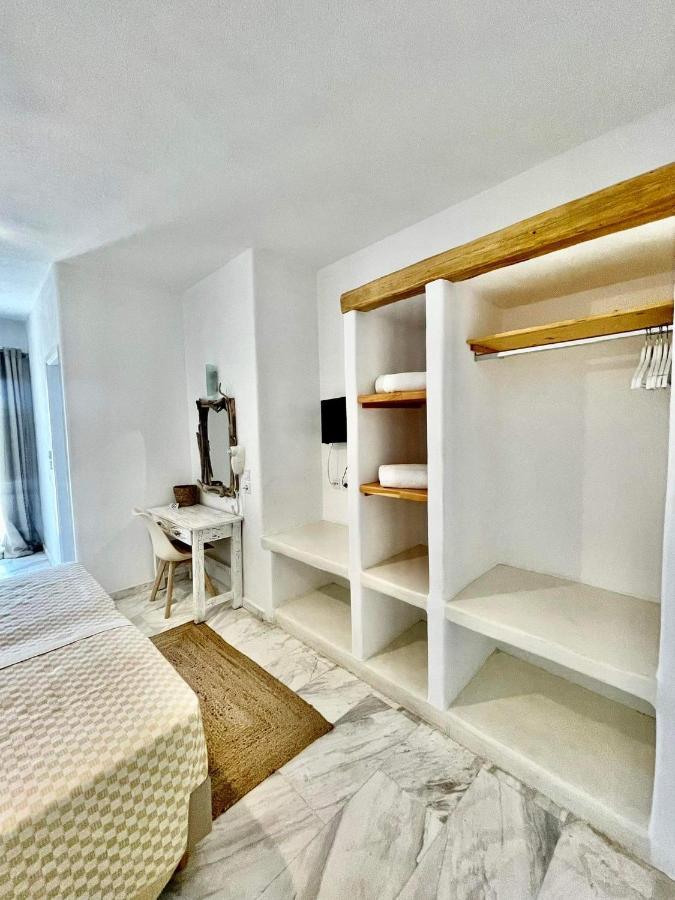 Athina Rooms - Lounge Apartments Парікія Екстер'єр фото