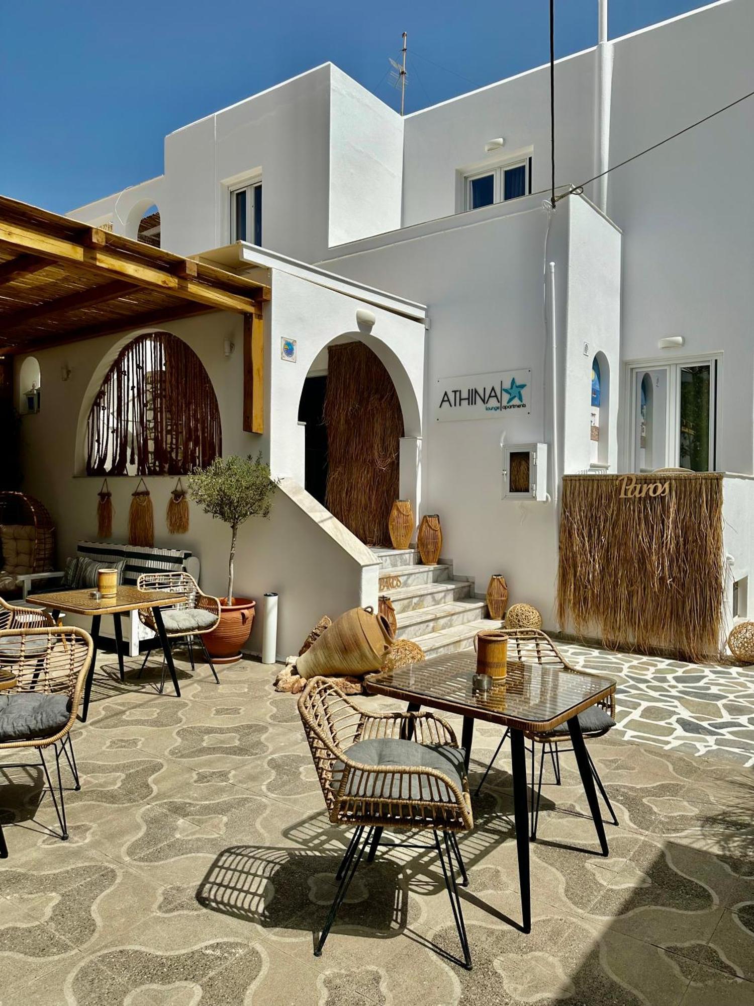 Athina Rooms - Lounge Apartments Парікія Екстер'єр фото